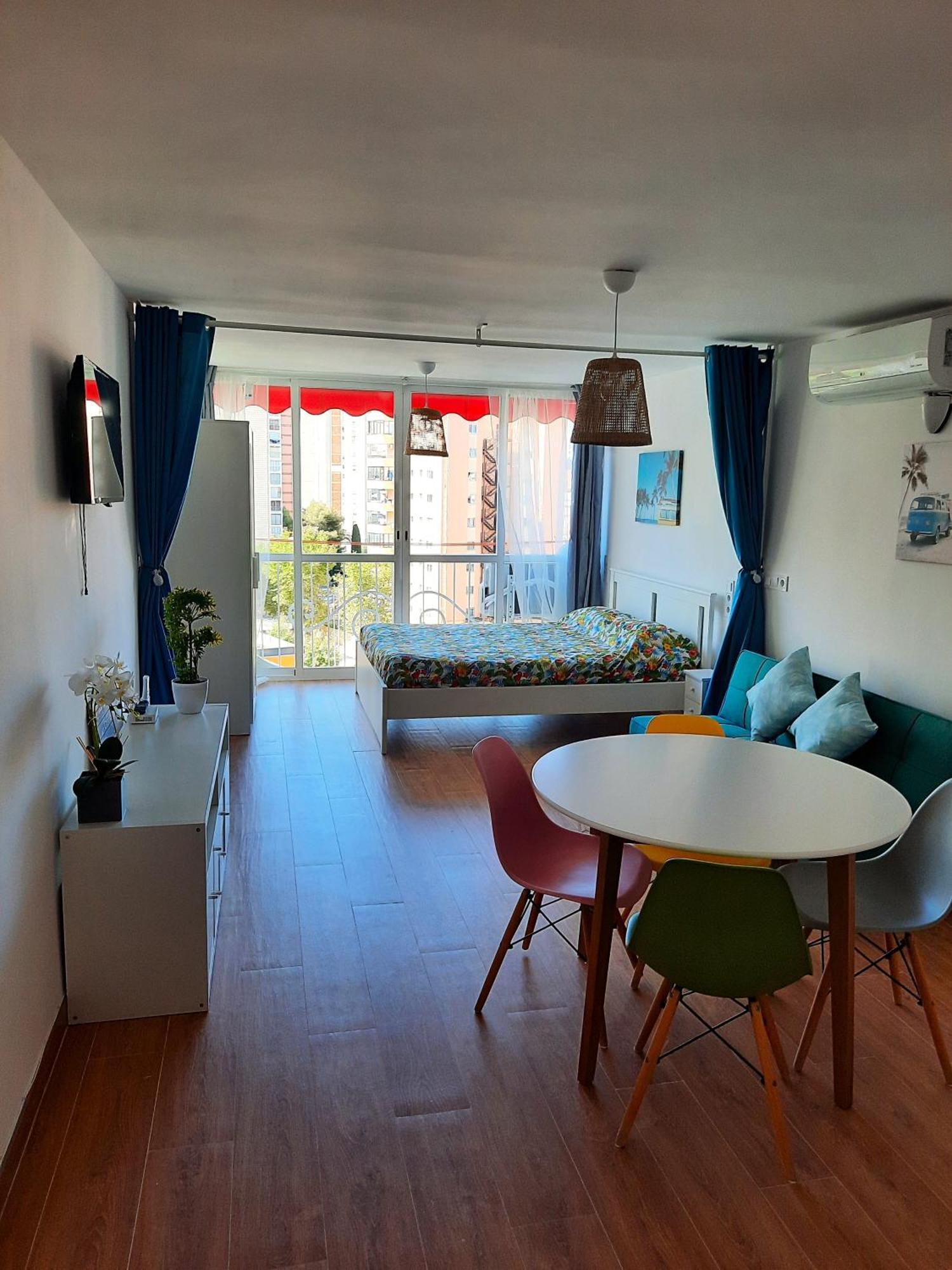 Playmon Holiday Apartment Benidorm Bagian luar foto