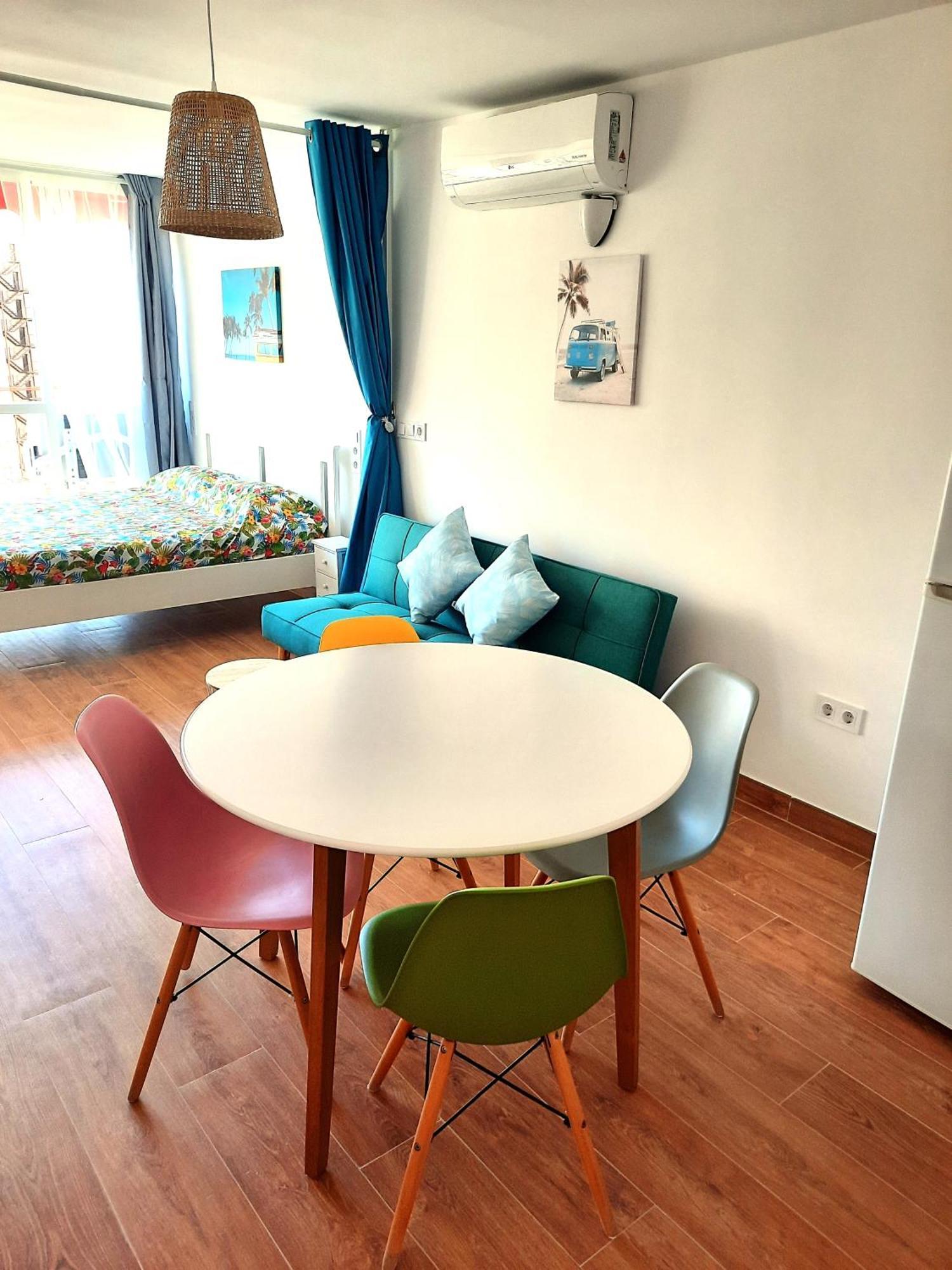 Playmon Holiday Apartment Benidorm Bagian luar foto