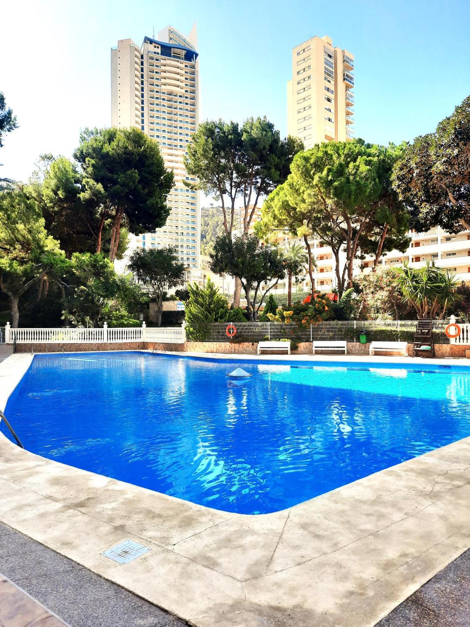 Playmon Holiday Apartment Benidorm Bagian luar foto